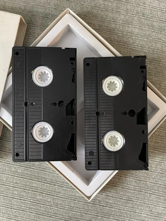 Gone w/The Wind VHS Deluxe Edition (White Cover) - Picture 3 of 5